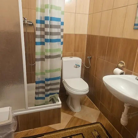بيت ضيافة Franus